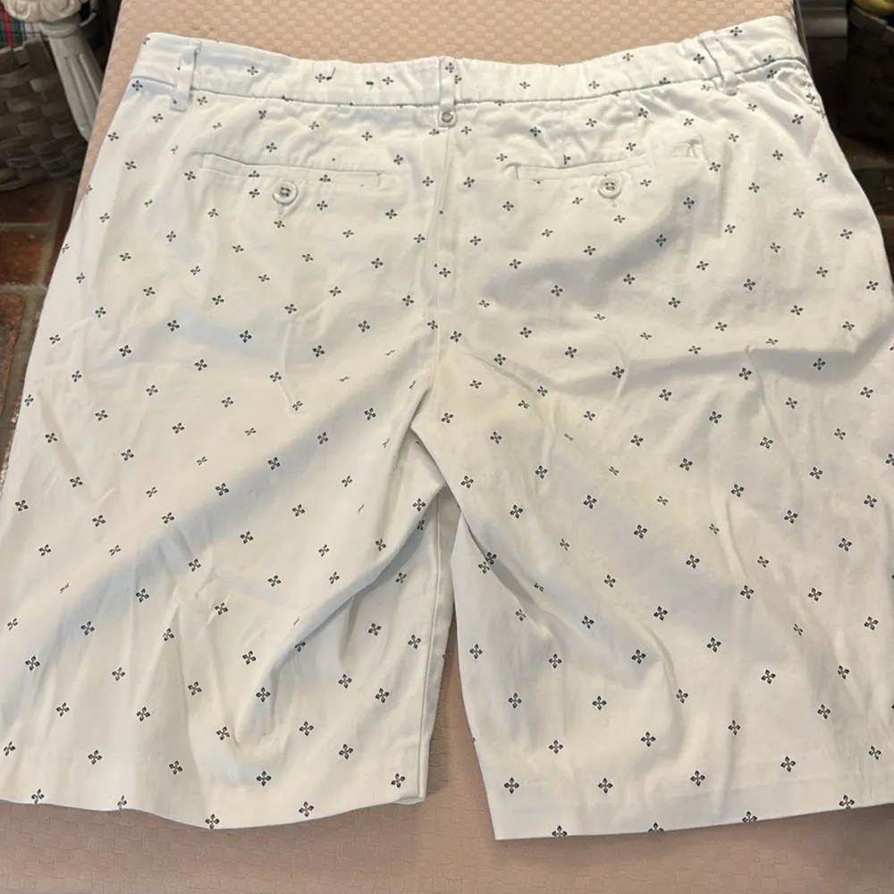 Mid Rise Shorts by intro Stretch Size 14 - Image 5