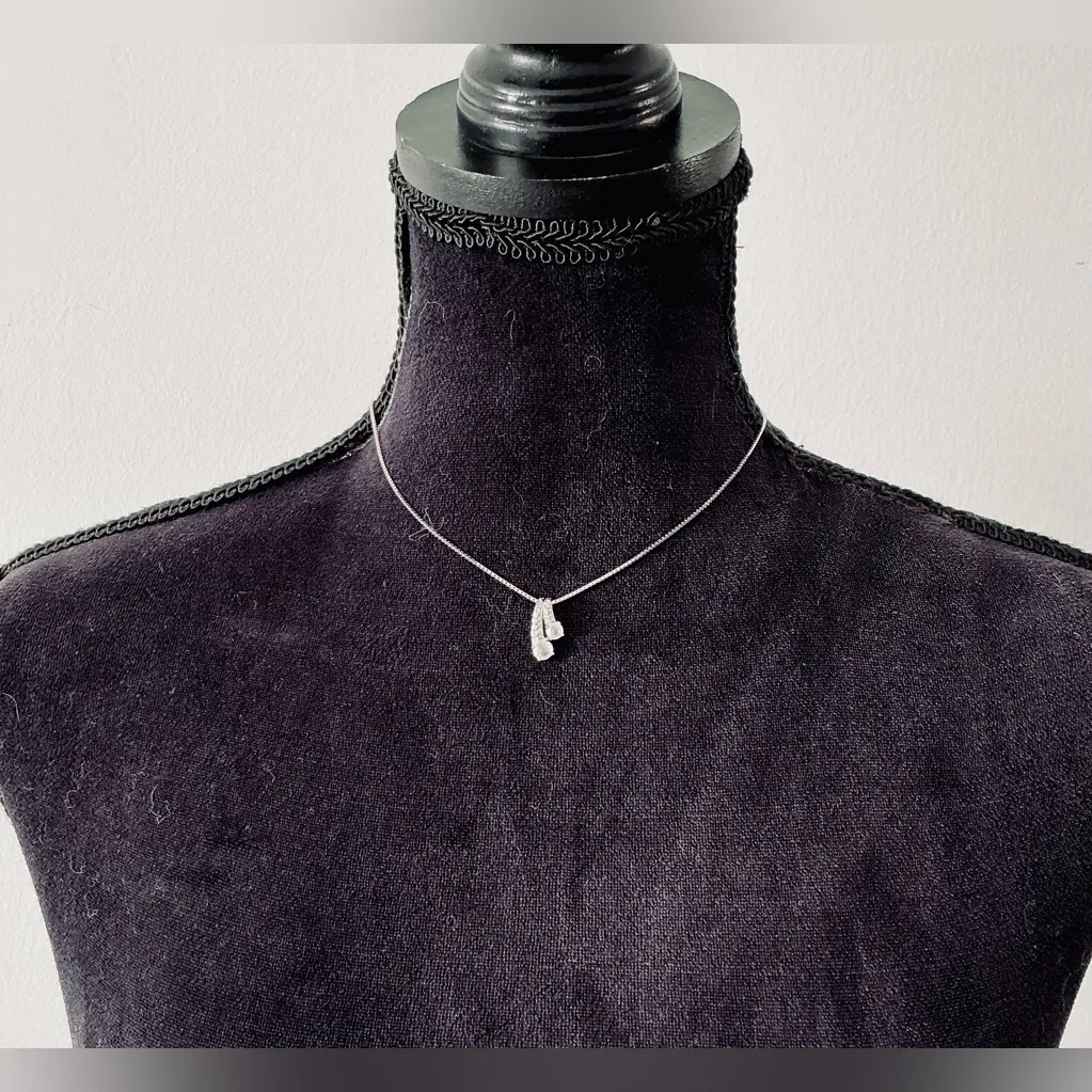 Beautiful SWAROVSKI necklace 🌟🌟🌟 - Image 4