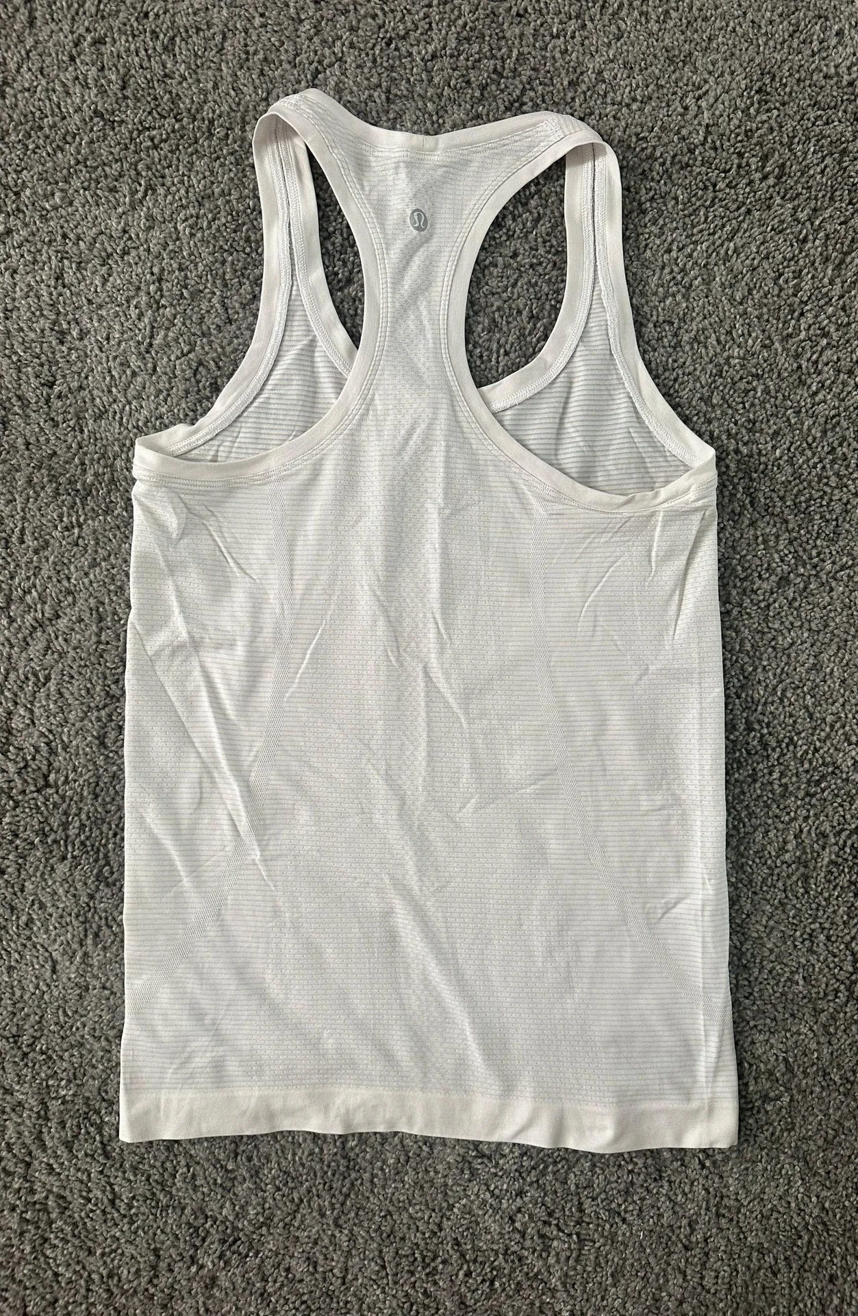 White  tank - Image 3