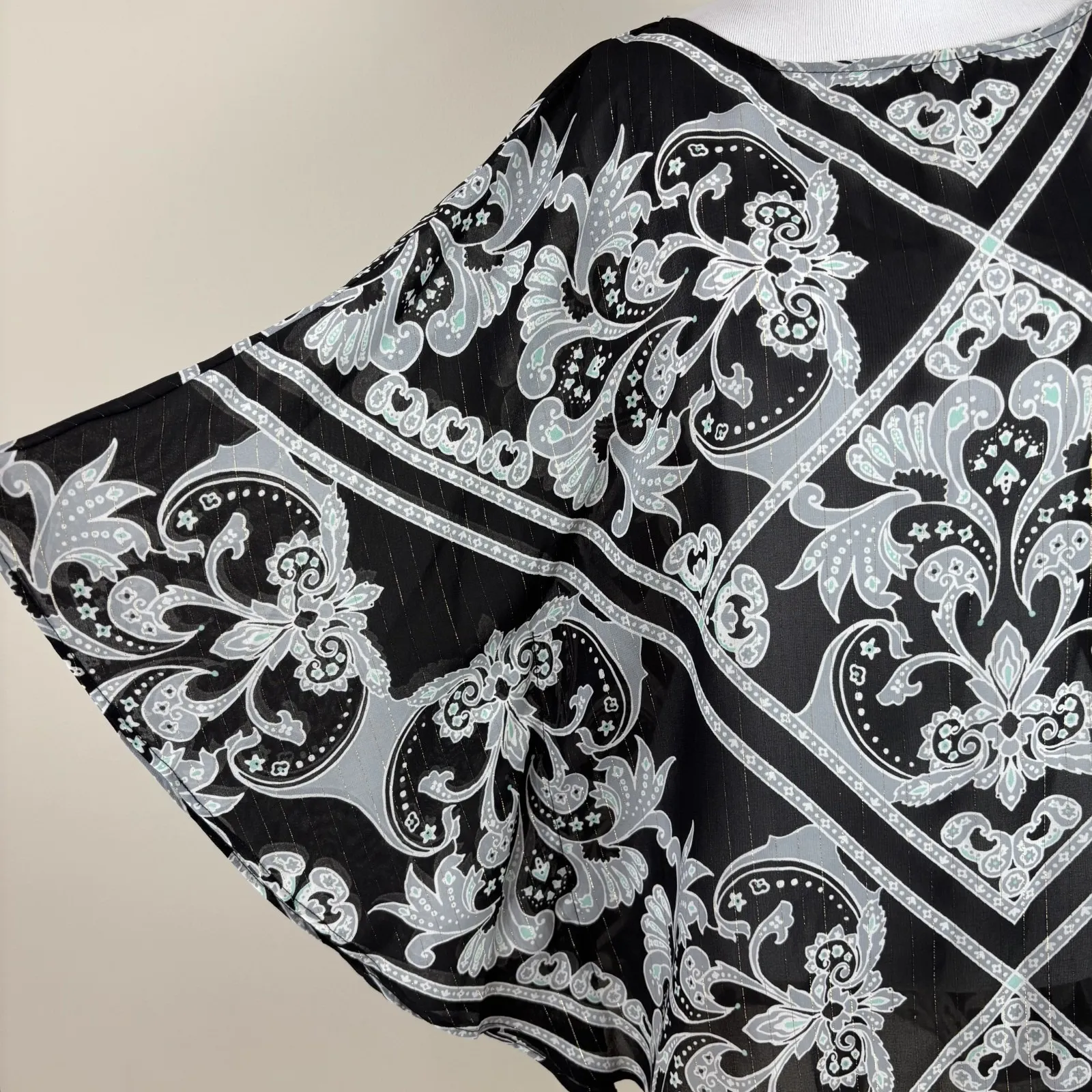 Bob Mackie‎ Poncho Top Womens Medium Black Damask Shimmer Sheer Kafton Casual M - Image 4