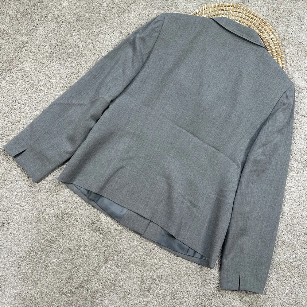 Talbots Women’s Vintage 100% Wool Set Blazer Single Breasted & Skirt in Gray 12 - Image 4