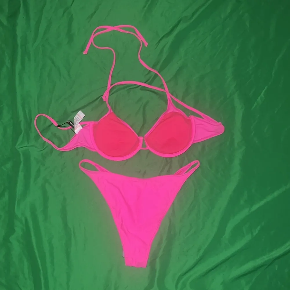 NWT Prettylittlething Vibrant Pink Underwired Tanga Women's Bikini size 6 - Image 4