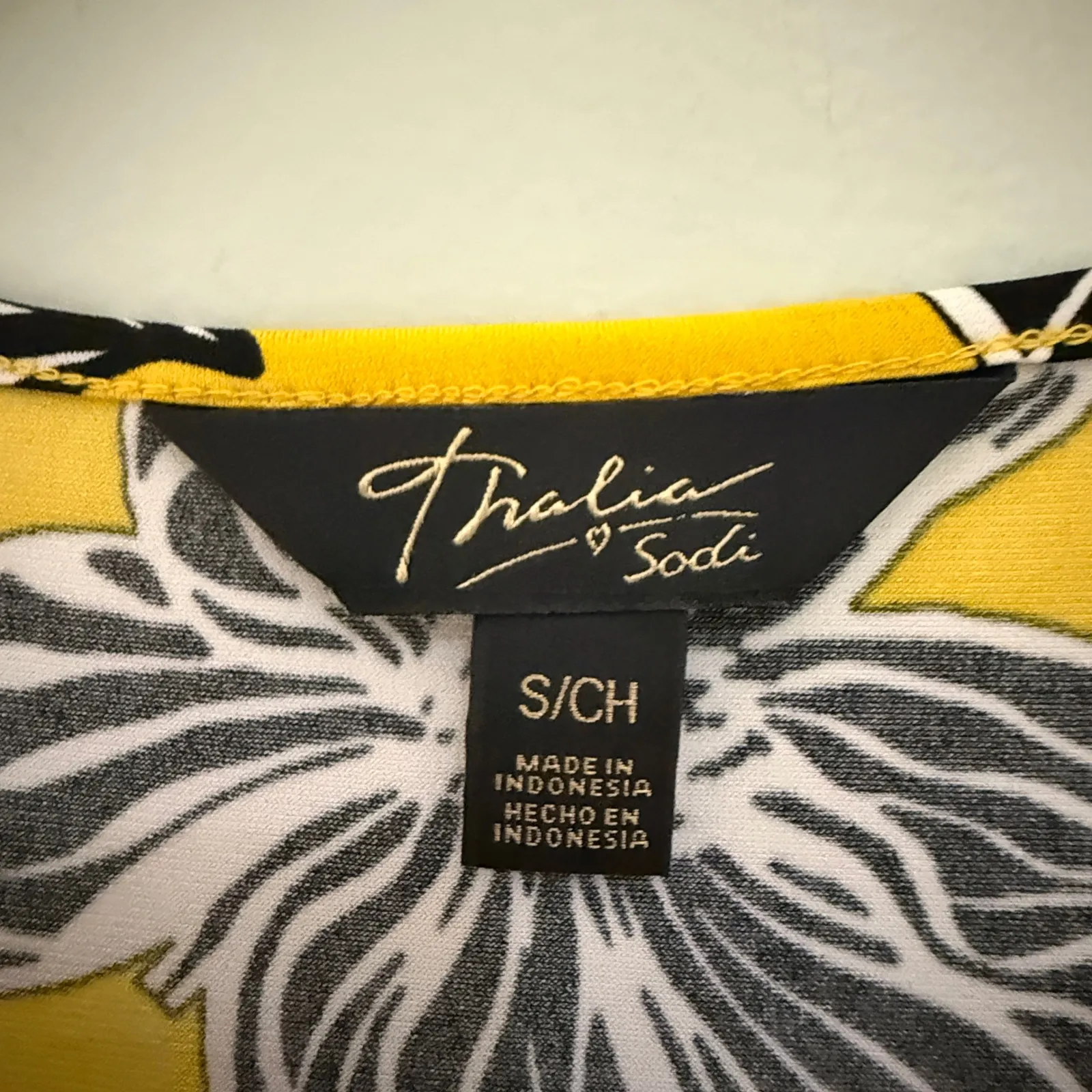 Thalia Sodi Yellow Floral Print Ruched Side Knit Top Women's Size S - Image 2