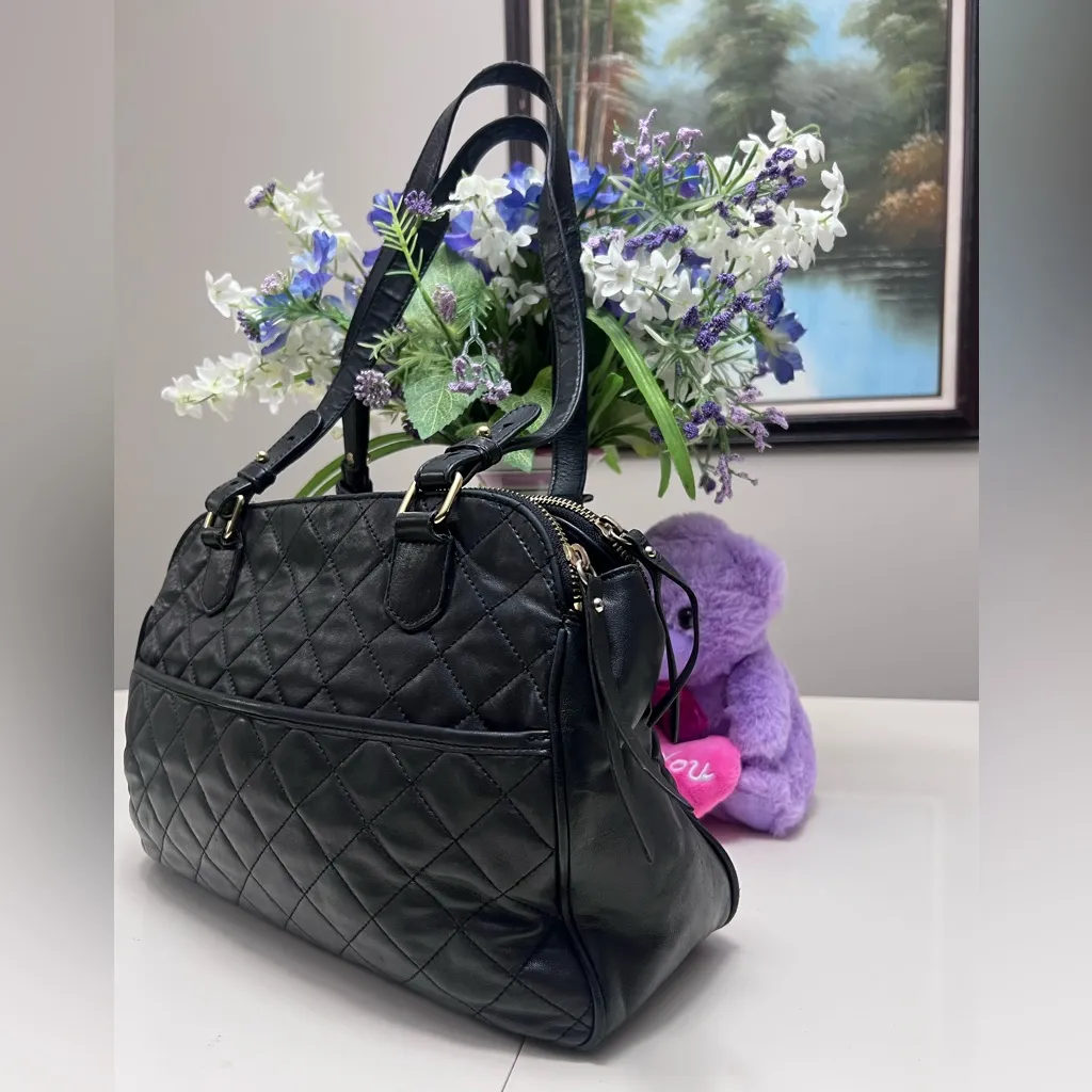 Isaac Mizrahi Black Quilted Shoulder Bag - Image 3