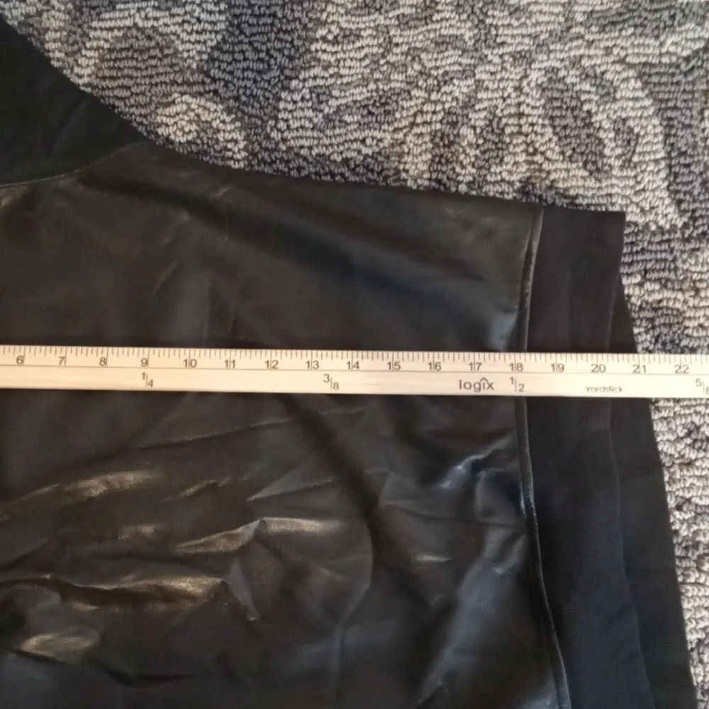 Alice + Olivia Black Faux Leather Sweatshirt Natalie Black Womens Xs/TP - Image 8