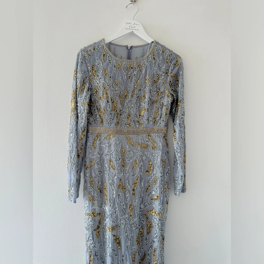 MAC DUGGAL Gray Beaded Long Sleeve Evening Gown in Platinum Gold 8 - Image 6