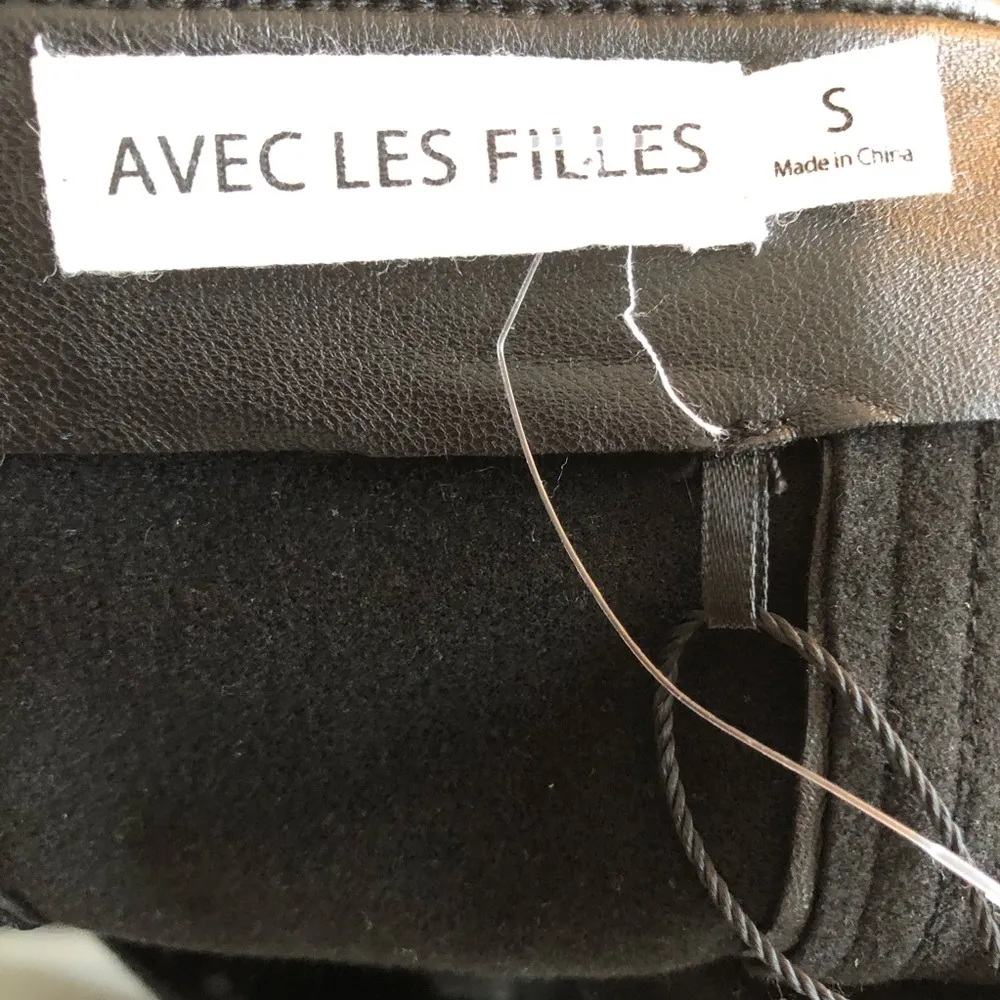 Avec Les Filles Crop Top Vegan Leather Puffed Sleeves Zipper Back Black Sz S NWT - Image 8