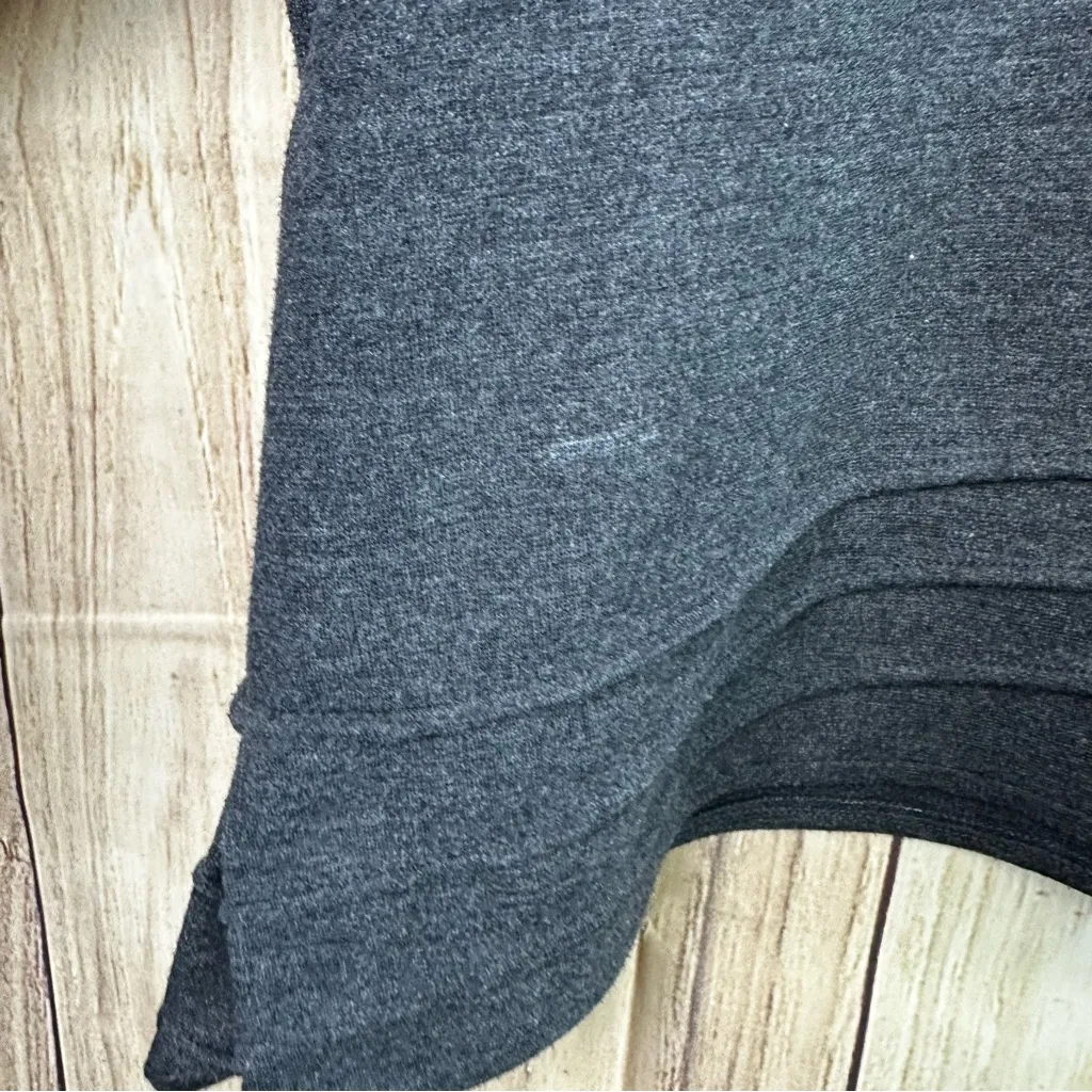 Vintage Studio 90 Cropped/Petite Gray Knit Top Size M - Image 7