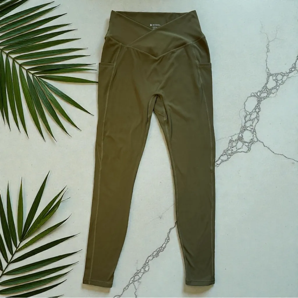 BUFFBUNNY Monarch High Rise Leggings – Olive Green | Size Medium - Image 2