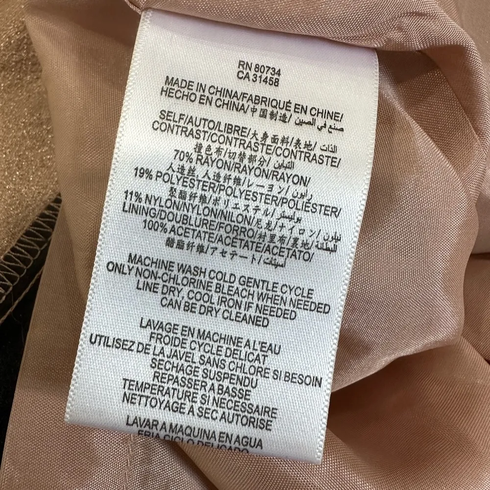 BCBG pleated skirt with pockets - Image 4