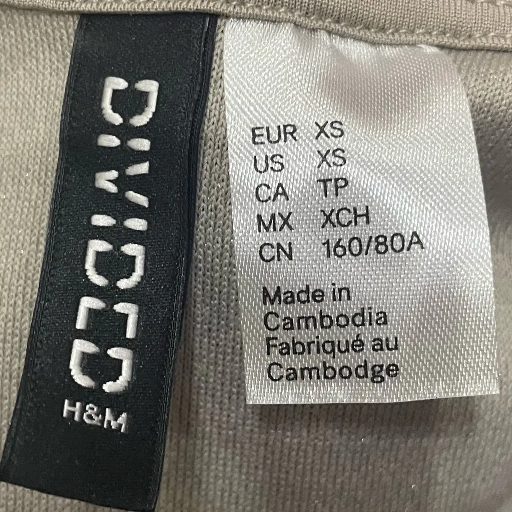 Divided by H&M silver metallic spaghetti strap knee-length dress / XS / EUC - Image 9