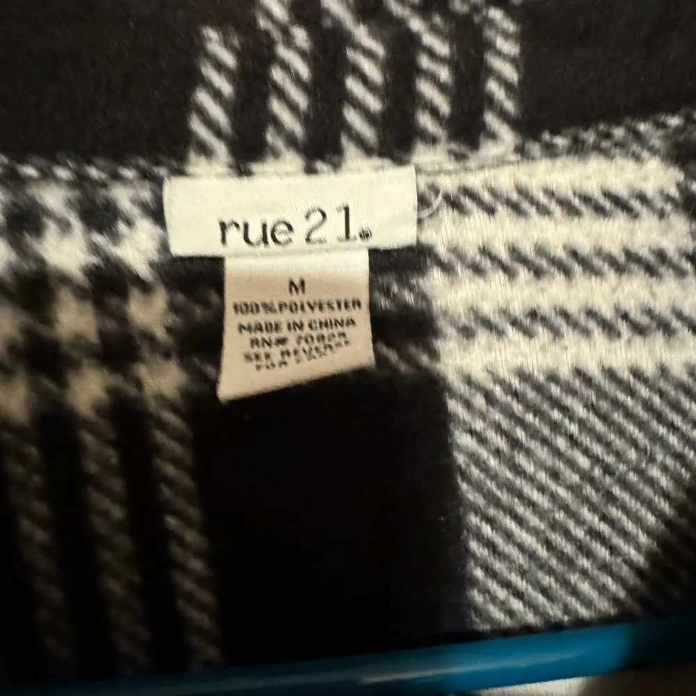 Flannel black and white - Image 3