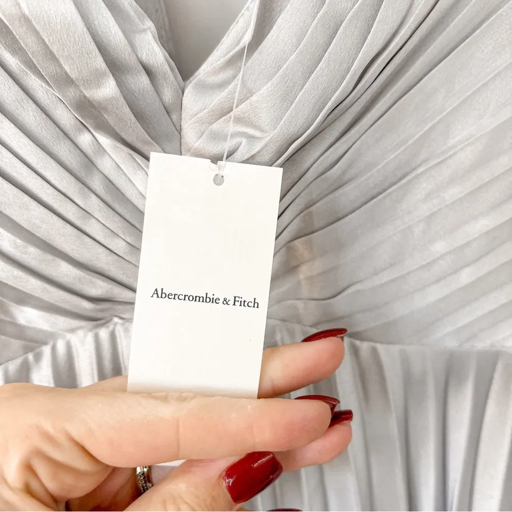 NEW Abercrombie & Fitch Long-Sleeve Satin Pleated Mini Dress - Image 3