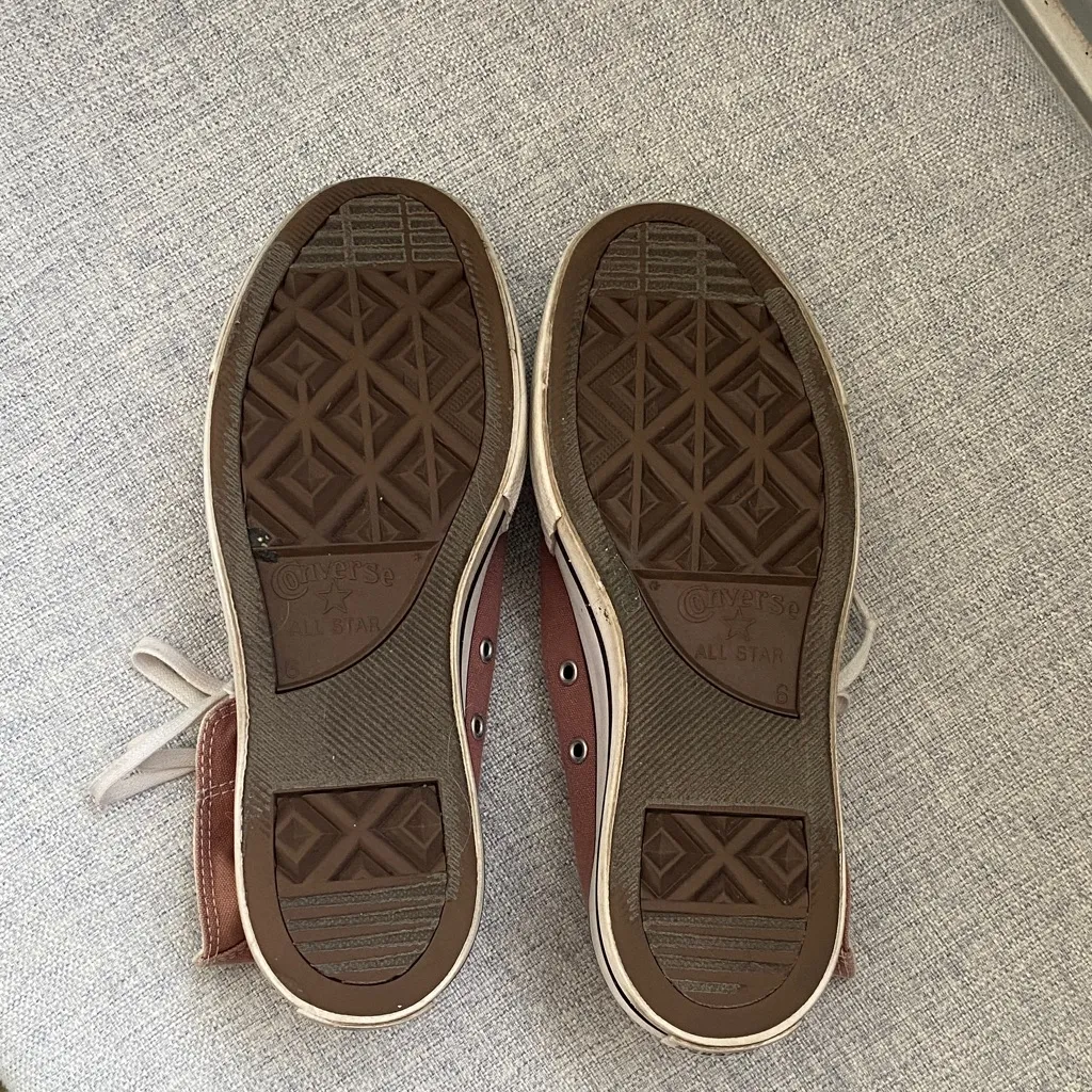 Converse High Tops in Dusty Pink - Image 10