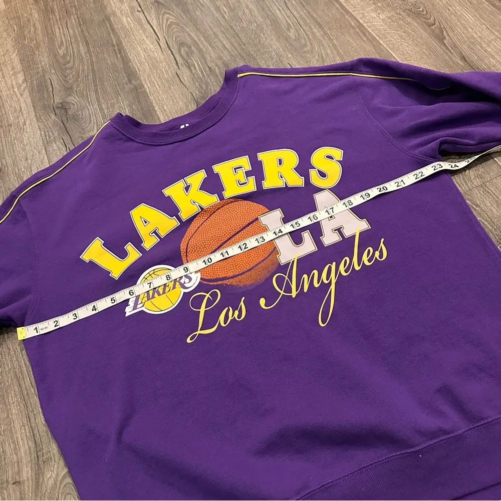 Los Angeles LA Lakers Sweatshirt WOMEN'S XL NBA Pullover Crewneck Purple Soft - Image 6