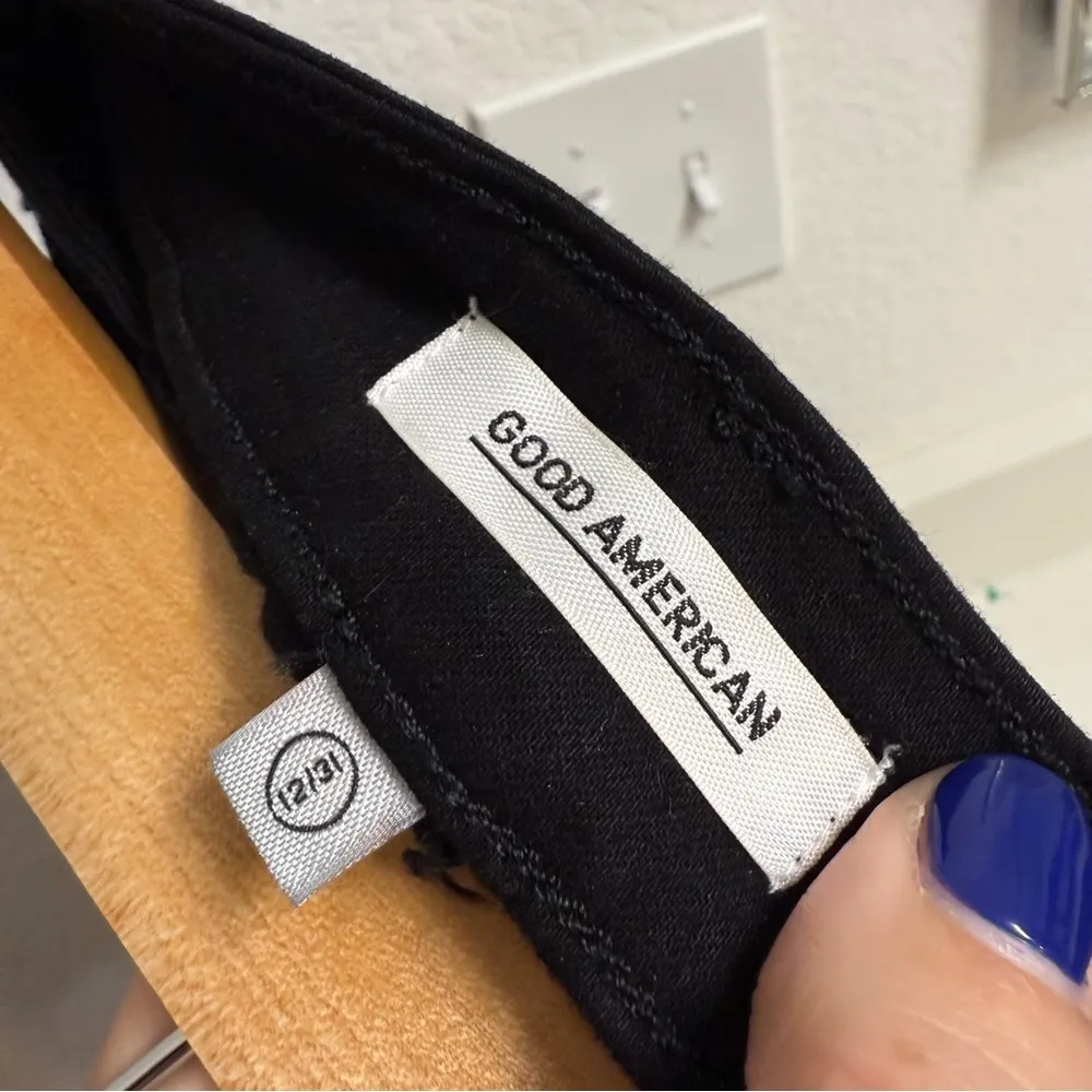 Good American Women's Black Denim Stretch Pencil Skirt Size 12 - Image 4