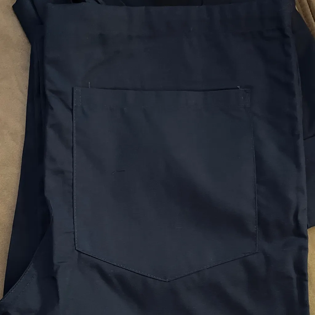 NEW Women’s Navy Blue Scrub Set Size undefined - Image 8