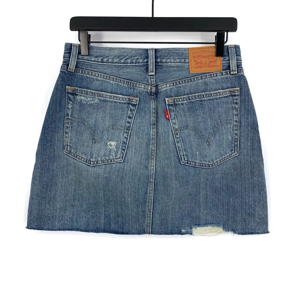 LEVI'S Blue Denim Mini Skirt Medium Wash 27 - Image 8