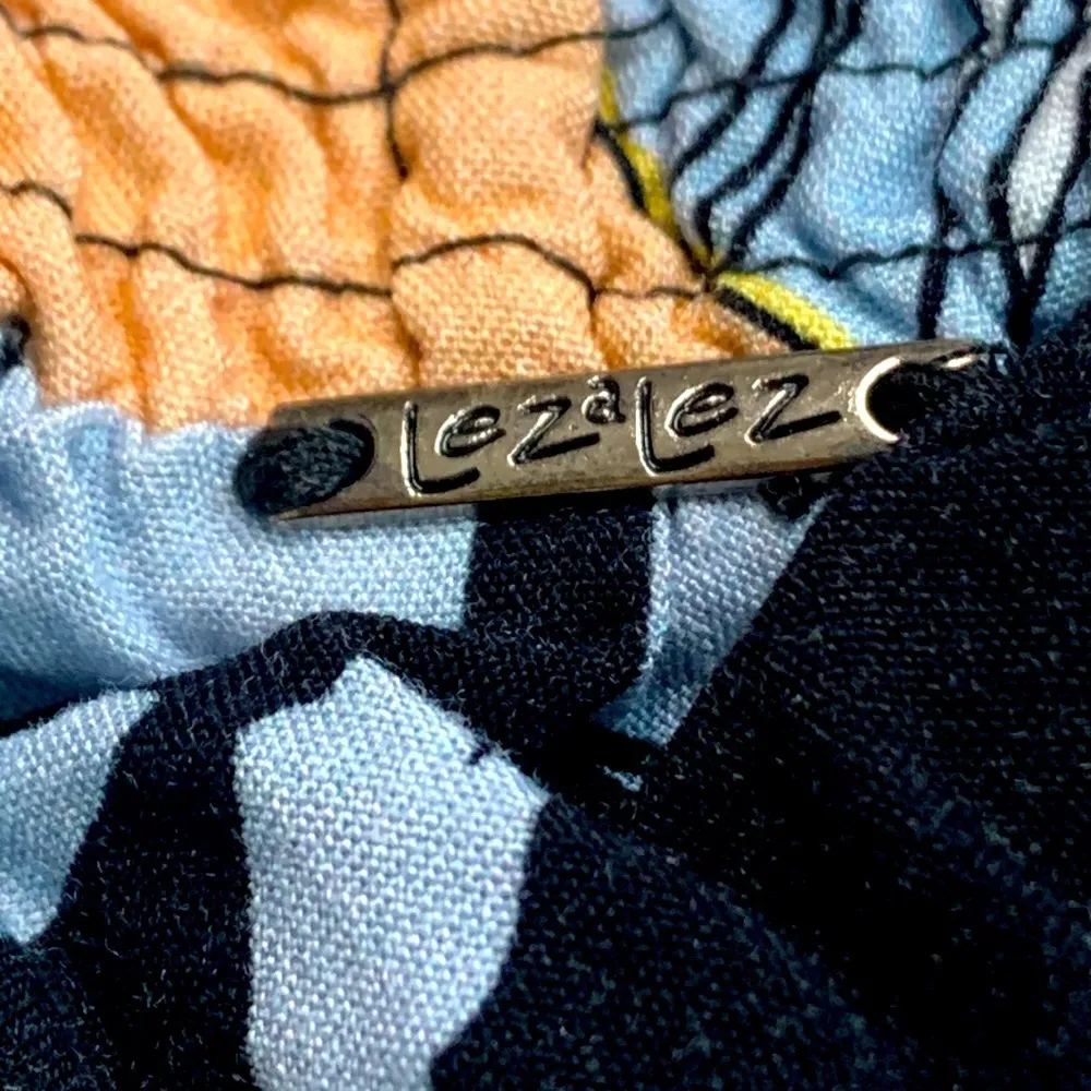 Lez a Lez BRAND crop top size S White - Image 3