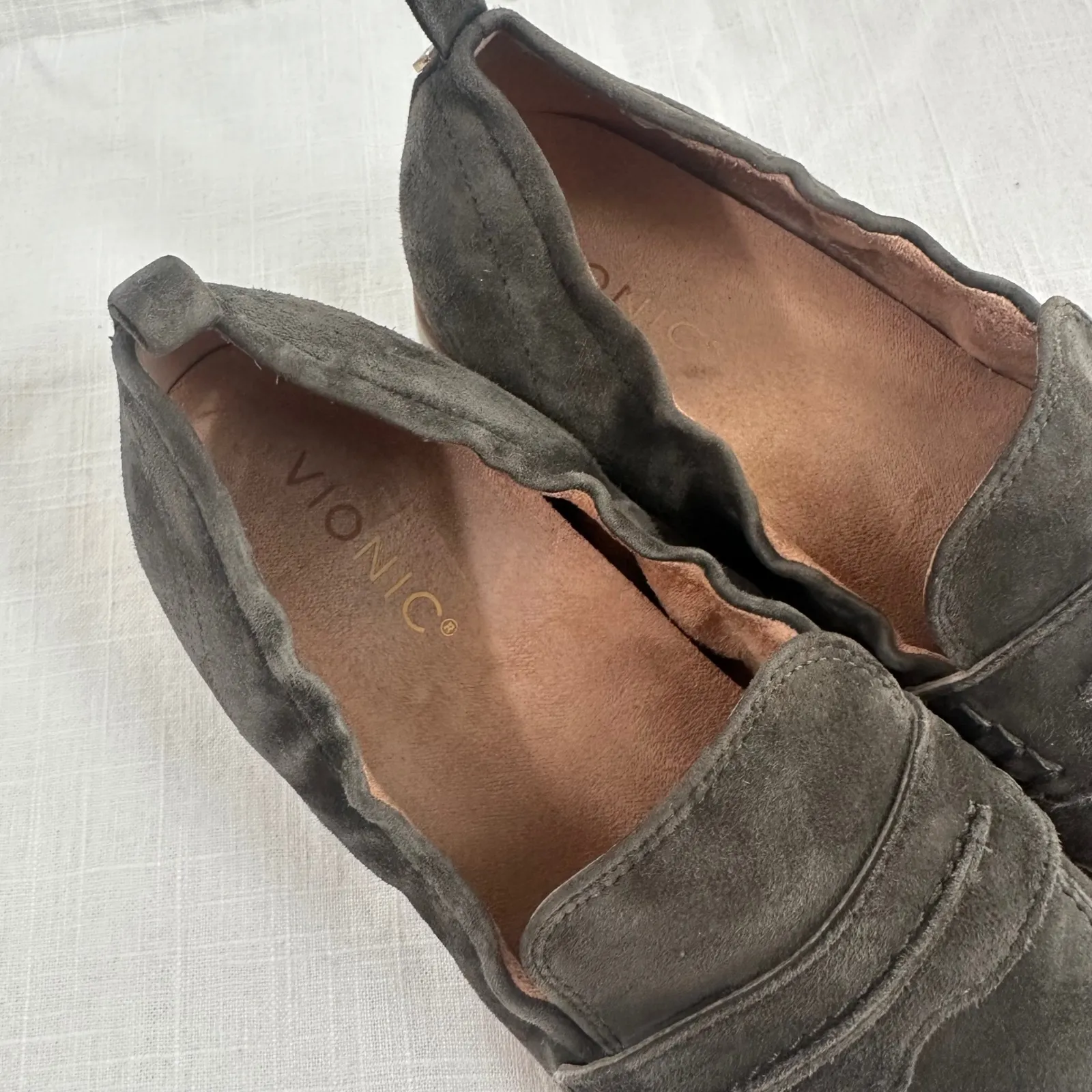 Vionic Cynthia II Loafers Dark Khaki Suede Flat Slip On Women Shoes Size 7 - Image 7