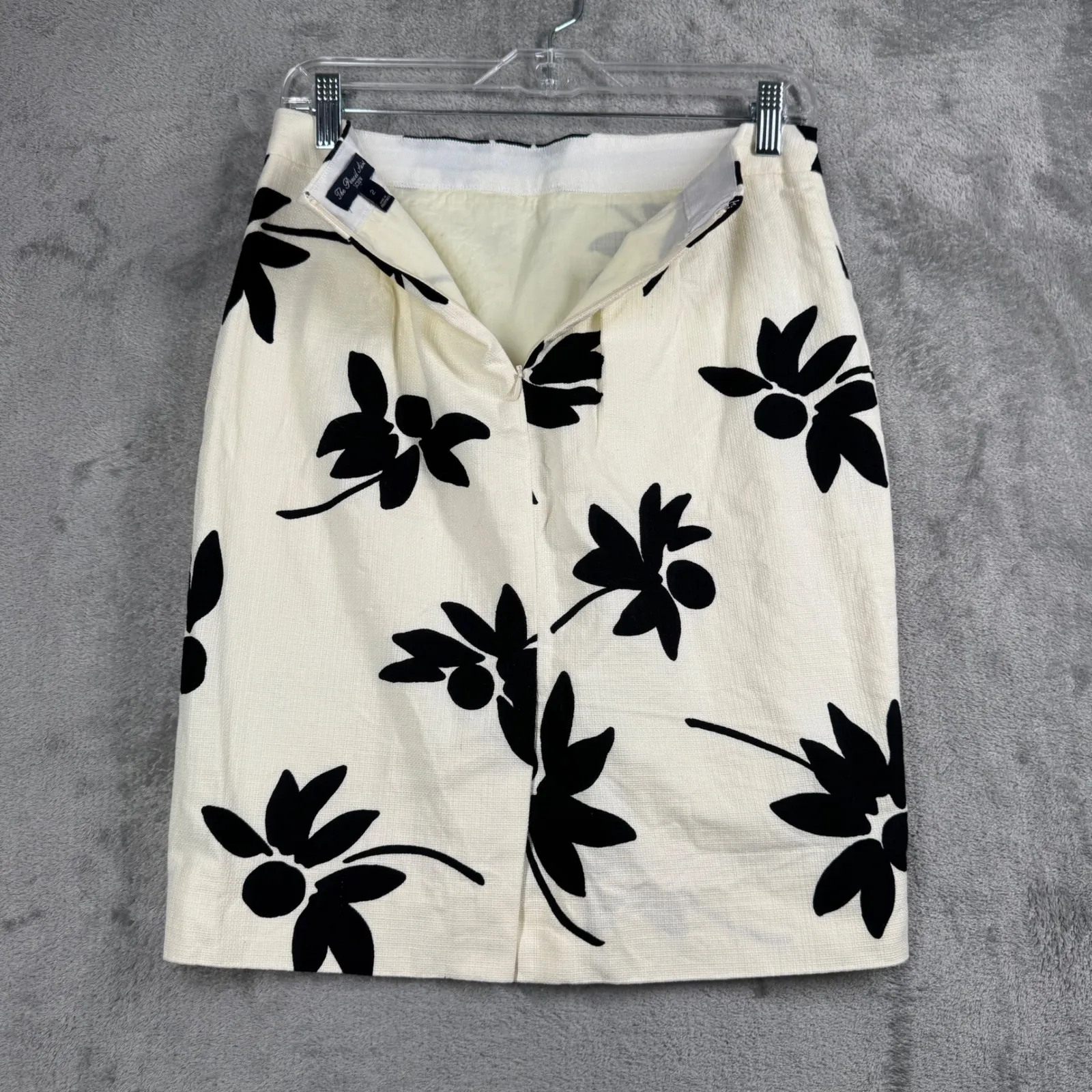 J.Crew‎ Pencil Skirt Womens 2 Cream Black Floral Quiet Luxury Office Chic - Image 3