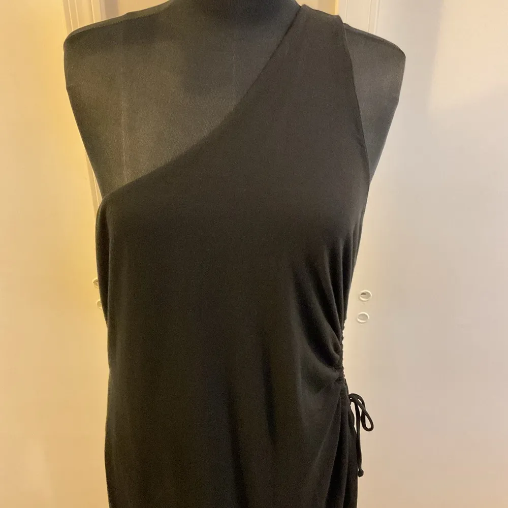 2. NWT Wild Fable Black Asymmetrical One Shoulder Black Cut Out Hip Dress SZ XXL - Image 4