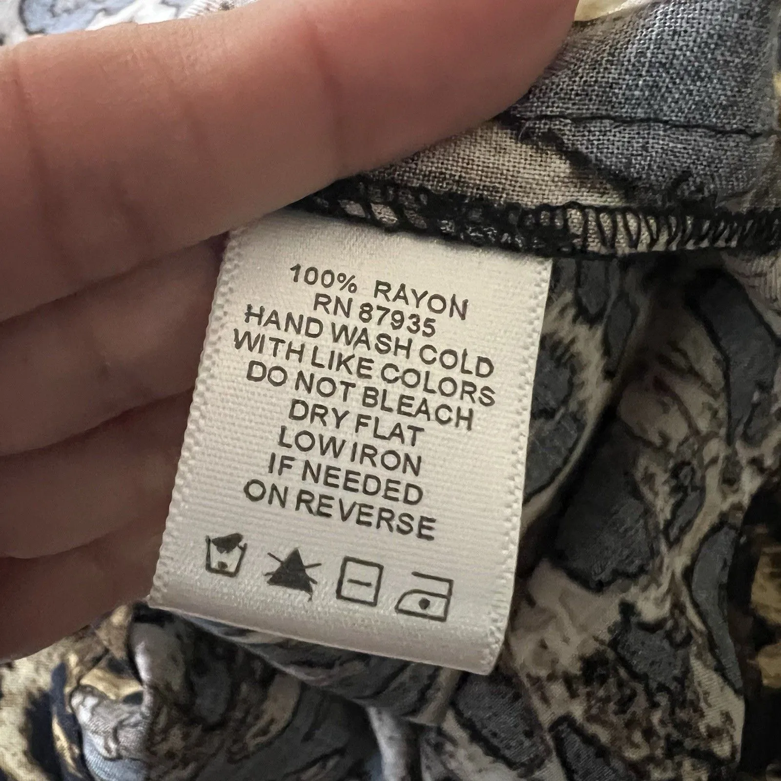 Susan Graver Button Down Top Womens L Brown Animal Print Long Sleeve Mobwife - Image 6