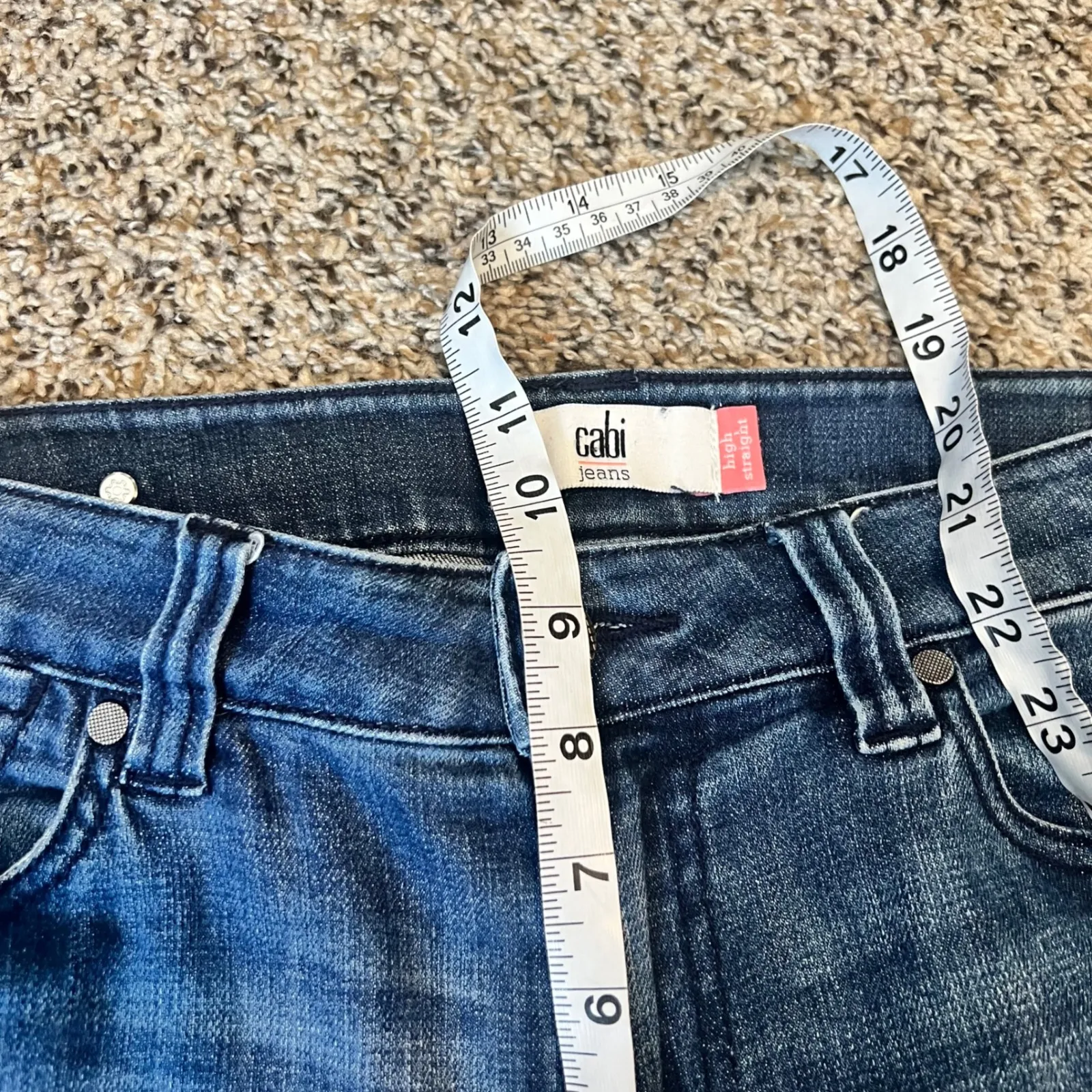 Cabi Jeans High Straight Blue Denim Distressed Flair Leg Women's Size 6 - Image 4