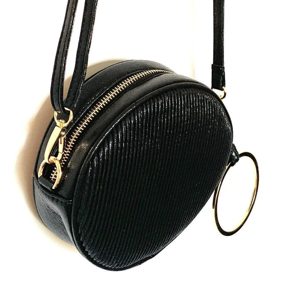 Circle Ribbed Black and Gold Crossbody/Wristlet Purse Black - Image 4