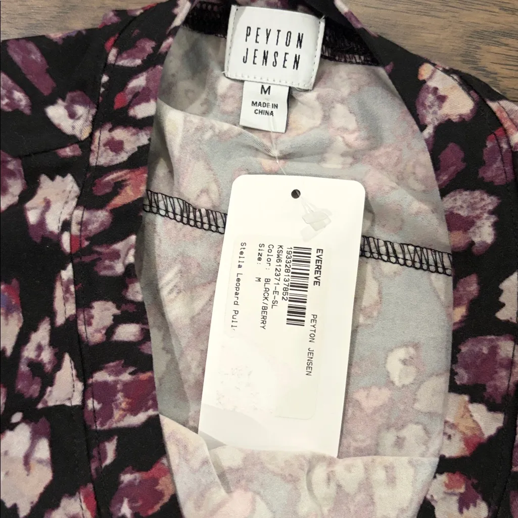 New With Tags Evereve Peyton Jensen Stella Leopard Pullover Sz M - Image 6