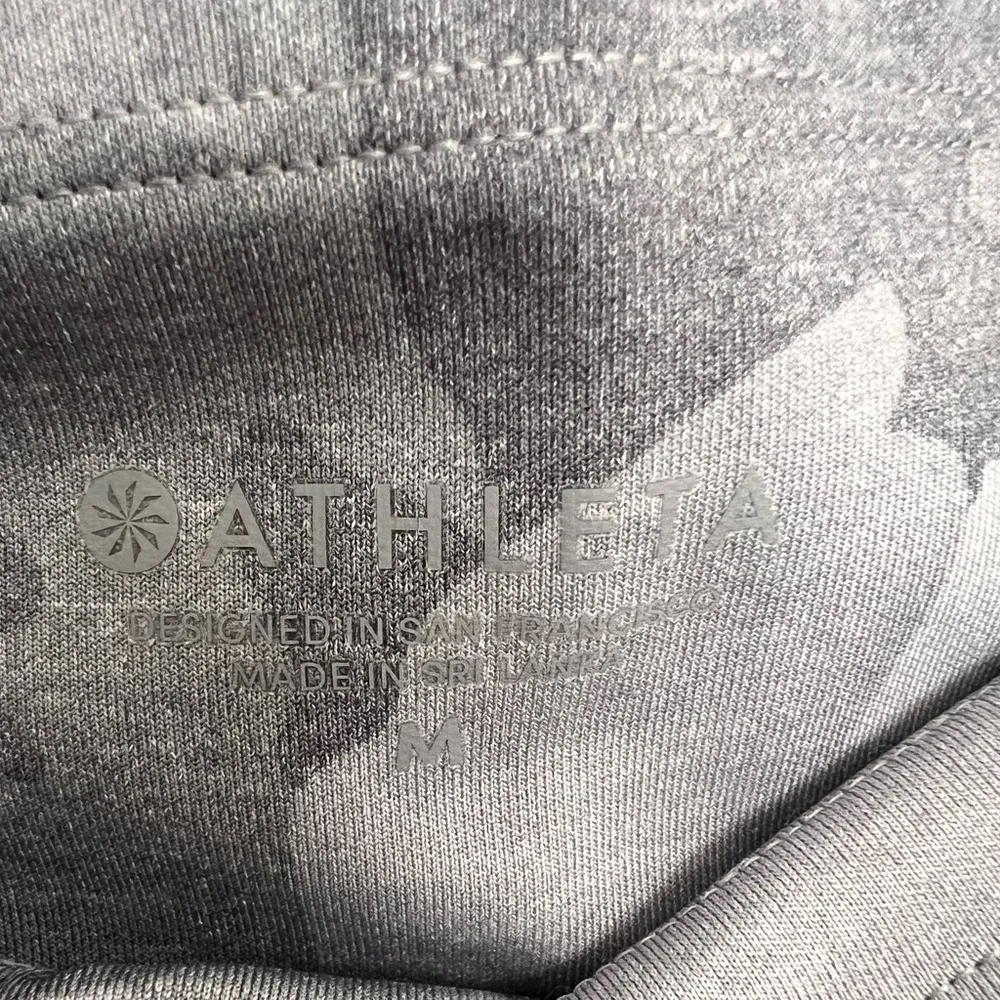 Athleta Gray Camo Yoga 7/8 Leggings Heather Size Medium - Image 6