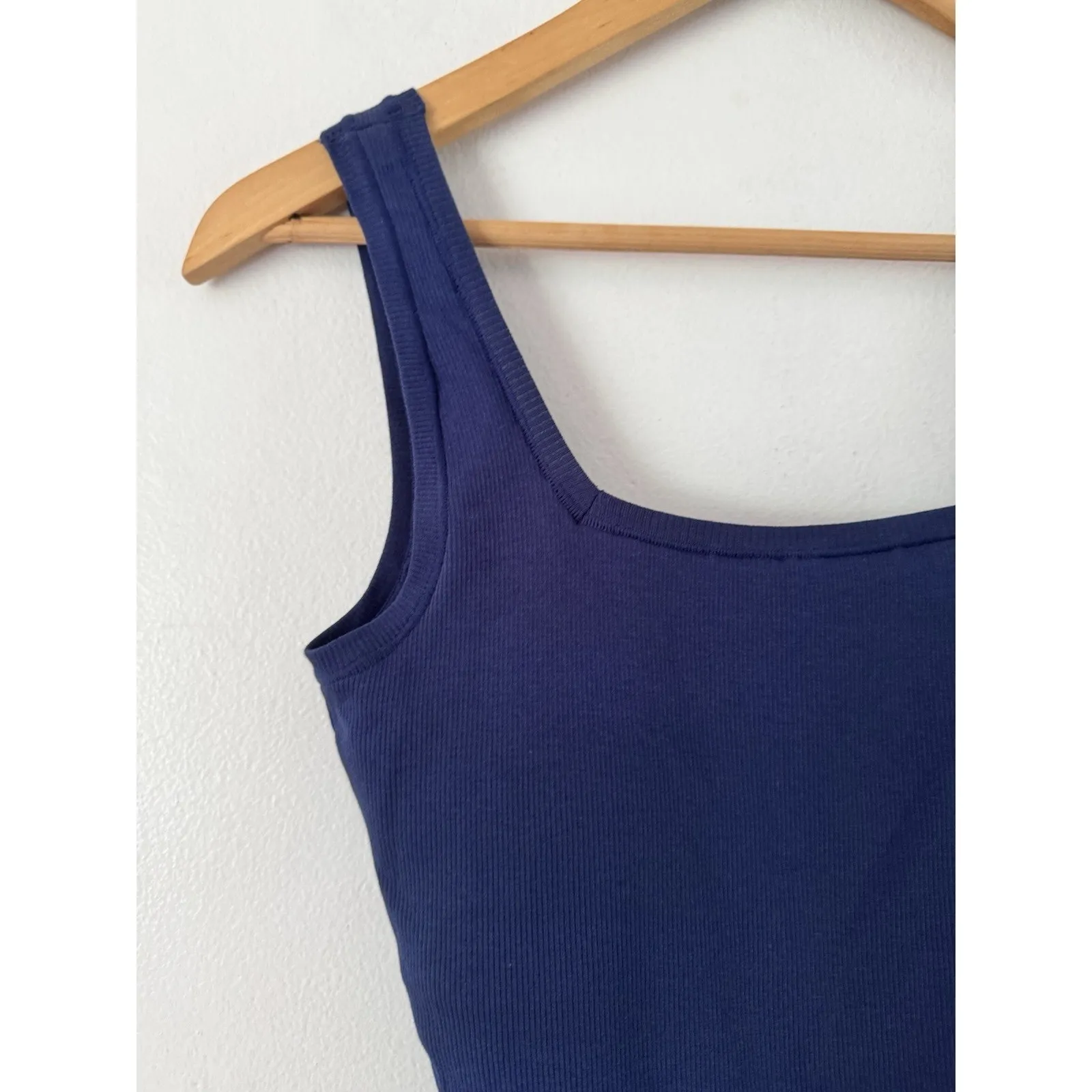 NWT Gap Body Navy Blue Ribbed Thong One Piece Bodysuit Women’s Size Medium - Image 3