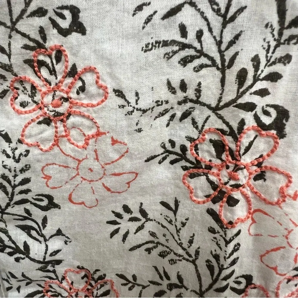 Enchanted Oversized Cotton Cream Floral Button Up Shirt size M/L - Image 5