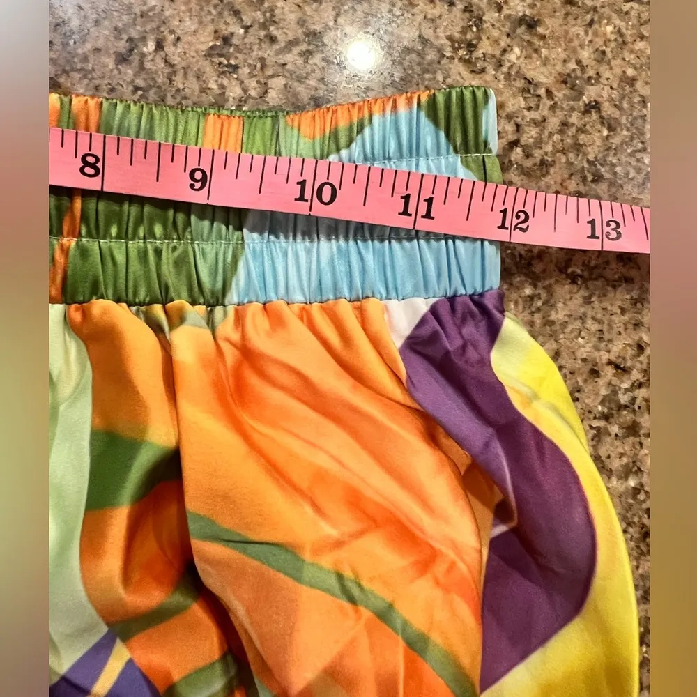 COMMENSE Satin Print Drawstring Skirt Set
Maxi - Image 10