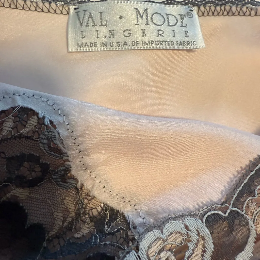 Vintage Val Mode Satin & Lace Slip Dress – Made in USA – 19” PTP Pink Size M - Image 5
