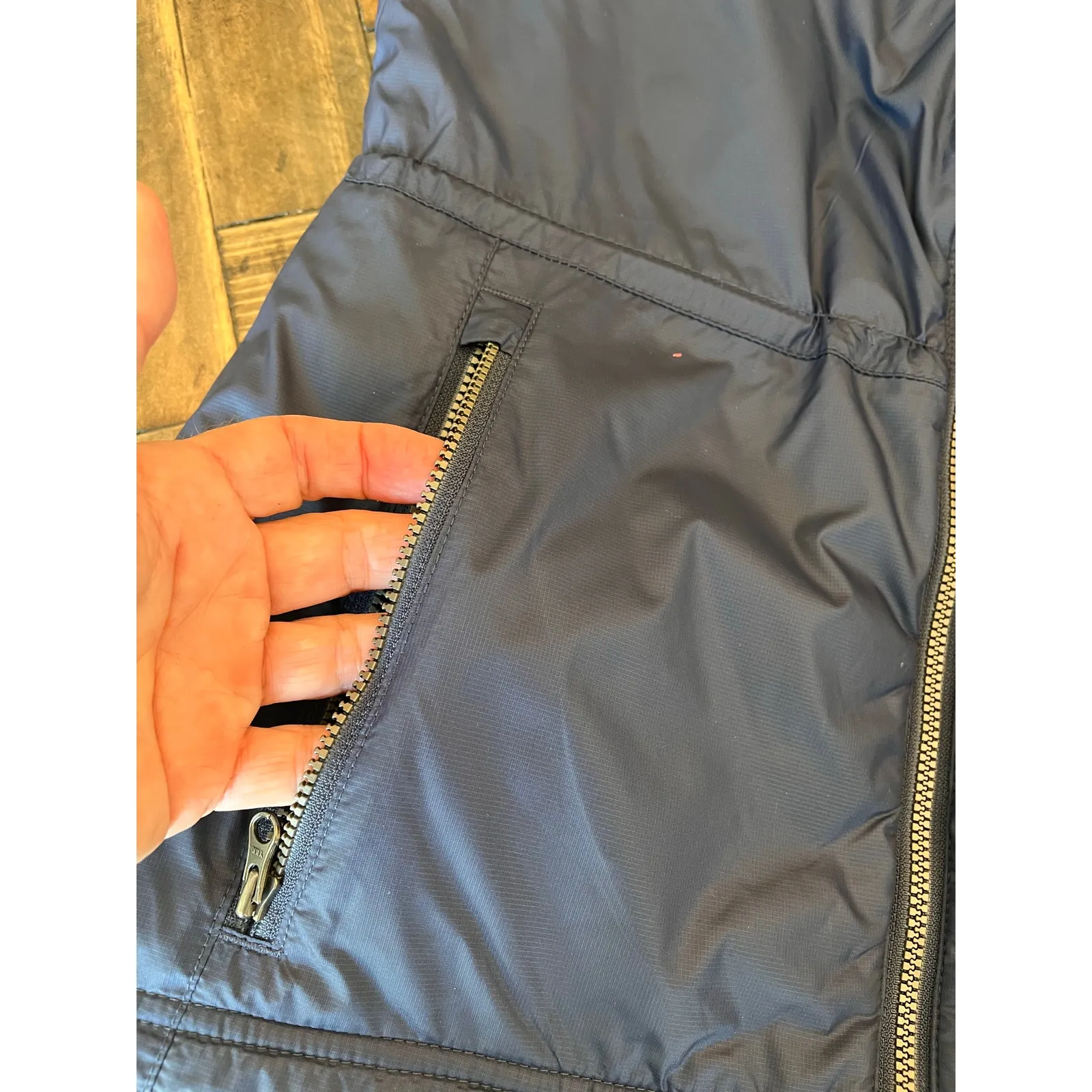 Columbia Nylon Vest Women XS Hooded Full Zip Pockets Lightweight Hiking Outdoor - Image 7