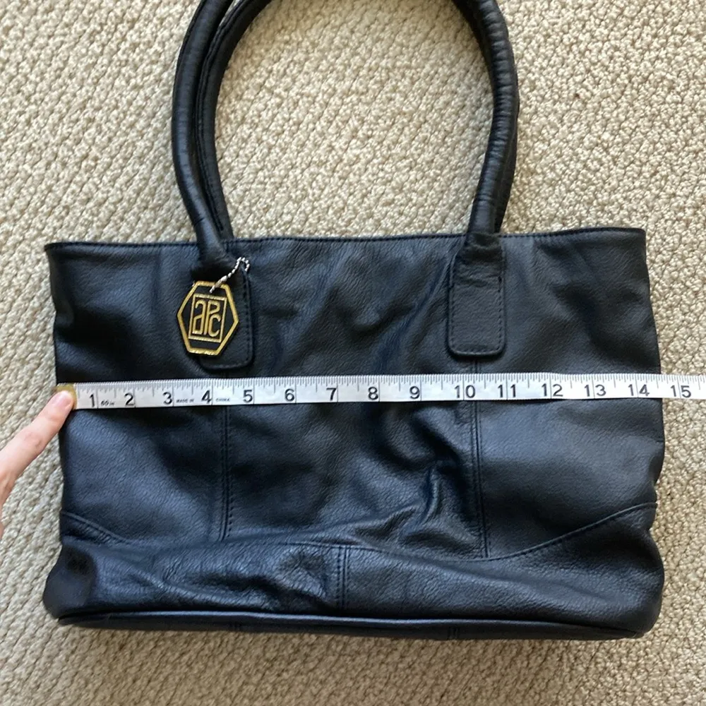 A.P.C. Vintage Black Shoulder Bag Genuine Leather Handbag Pockets Like New - Image 4