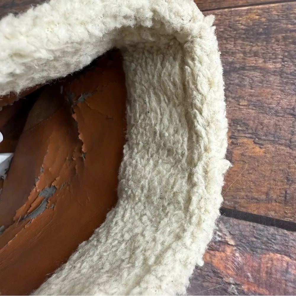 B Makowsky B. Makowsky Tan Winter Boots with Cream Fur - Image 11