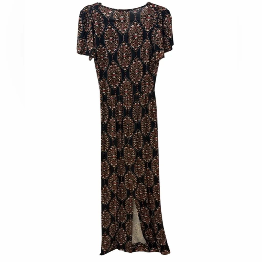 As U Wish Boho Medallion Maxi Dress M Short Sleeve V-Neck - Image 3