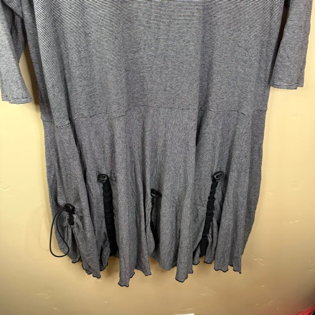 Noblu Size Large Vneck 3/4 Sleeve Gray Tiered Dress Designer NWOT Formal‎ Wear - Image 7