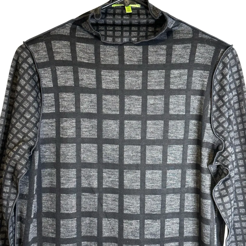 Trisha Tyler Black and Gray Checkered Sweater‎ Soft Knit Classy Office Church M Size M - Image 2
