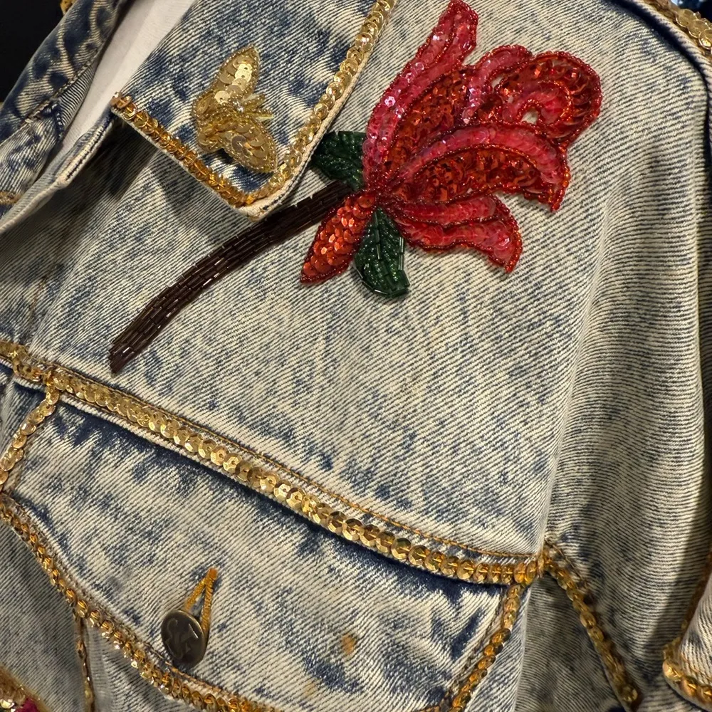 JM vintage sequin Embroidered Denim Jacket large - Image 10