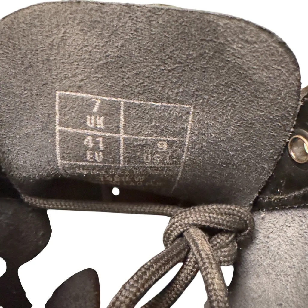 Dr Martens 1460 Patent Leather Combat Boots Black EU 41 Y2K Grunge Revival EUC - Image 6