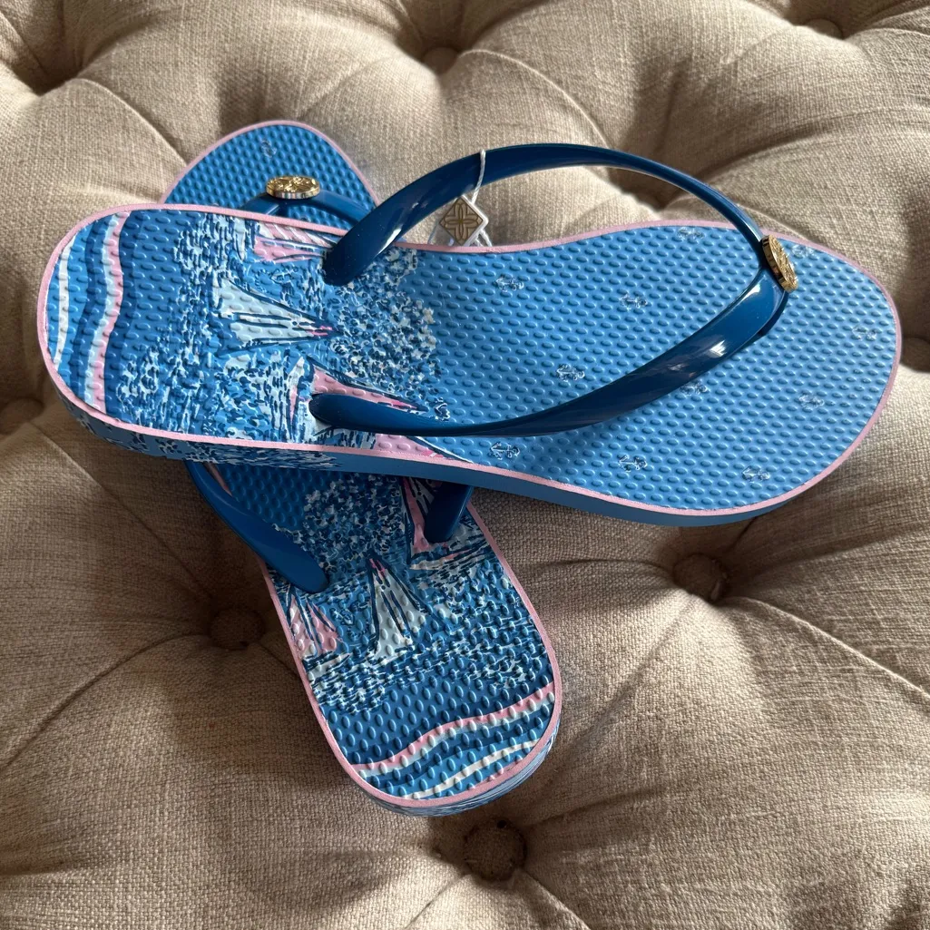 Lilly Pulitzer Pool Flip Flops in Lunar Blue Size 9/10 NWT - Image 5