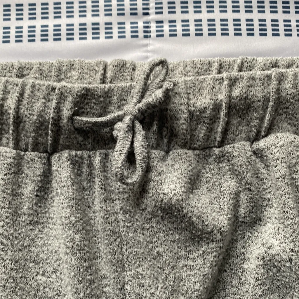 EUC Nasty Gal Lounge Mode Soft Knit Hoodie And Jogger Set - Grey, Size 4 - Image 13