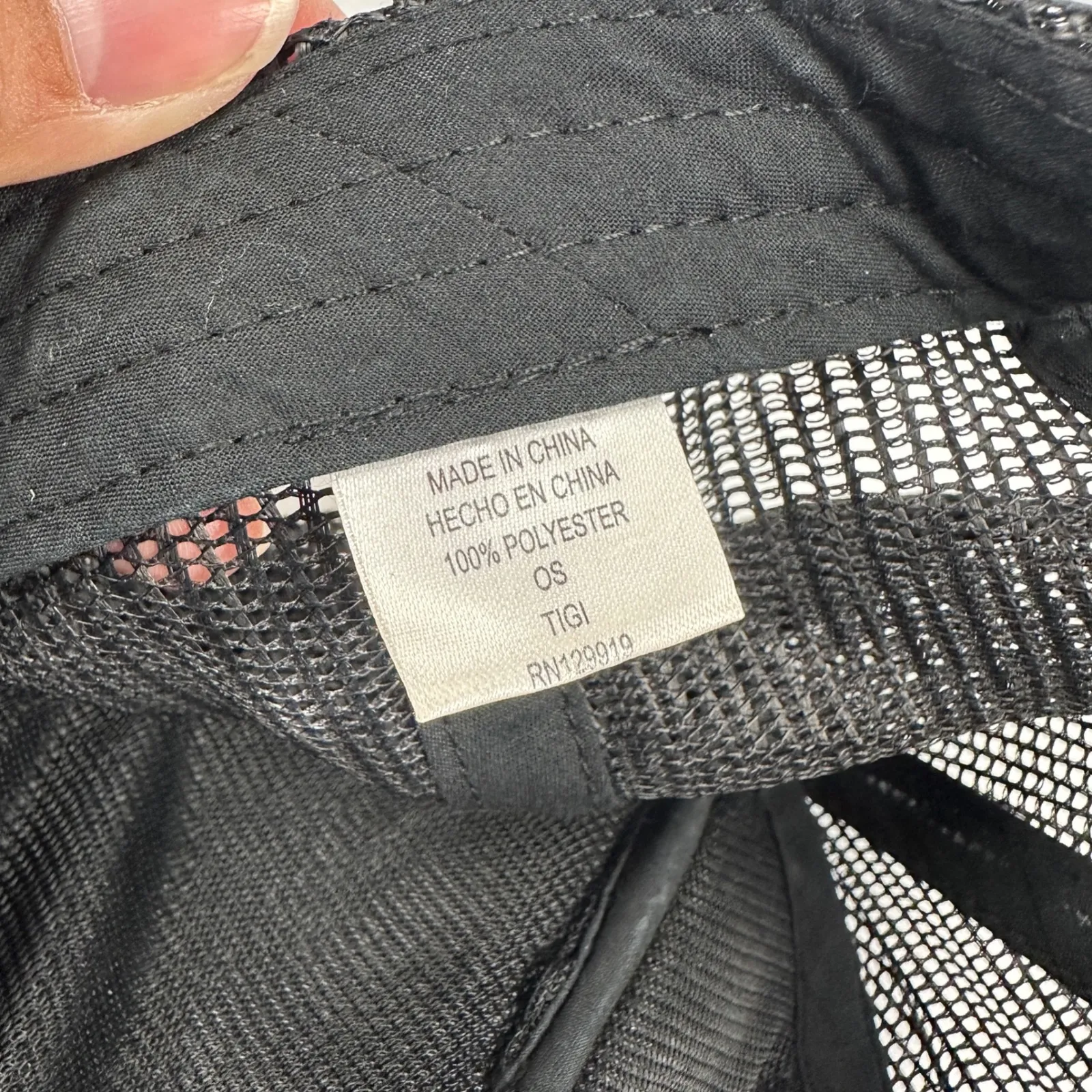 Single and Ready to Jingle Christmas Hat Holiday Trucker Cap Adjustable Green Black - Image 9