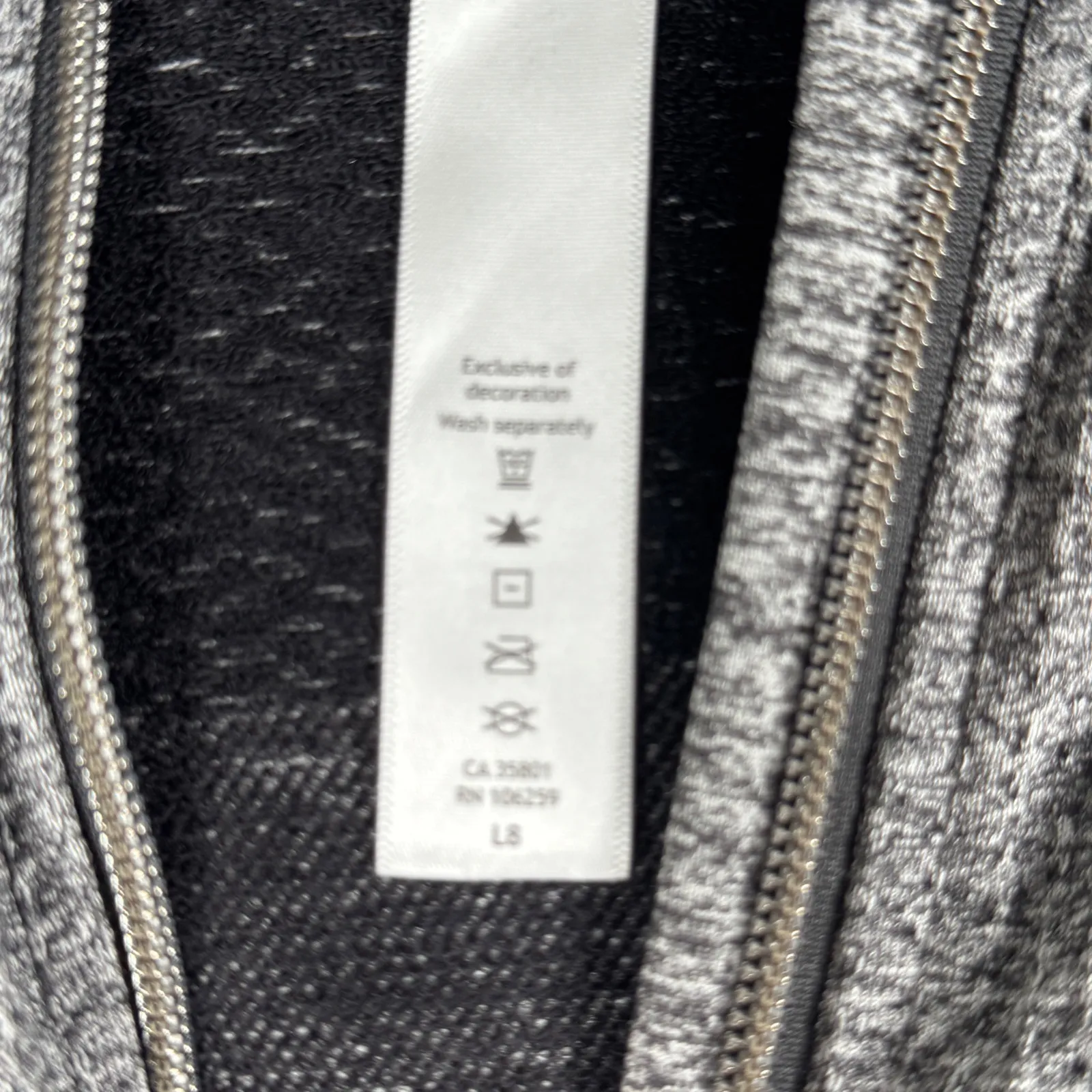 Lululemon Engineered‎ Warmth Half Zip Top Graphite Grey White Merino Wool Size 8 - Image 10