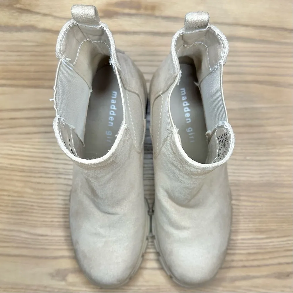 Madden Girl Tessa Faux Suede Tan Chelsea Boots - Image 4
