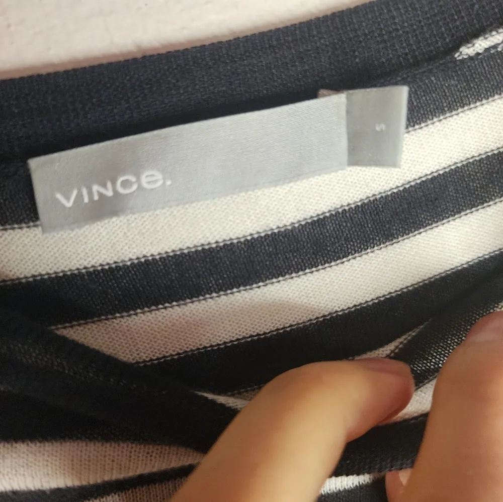 Vince stripe Sweater size small cashmere, silk and cotton blend - Image 4