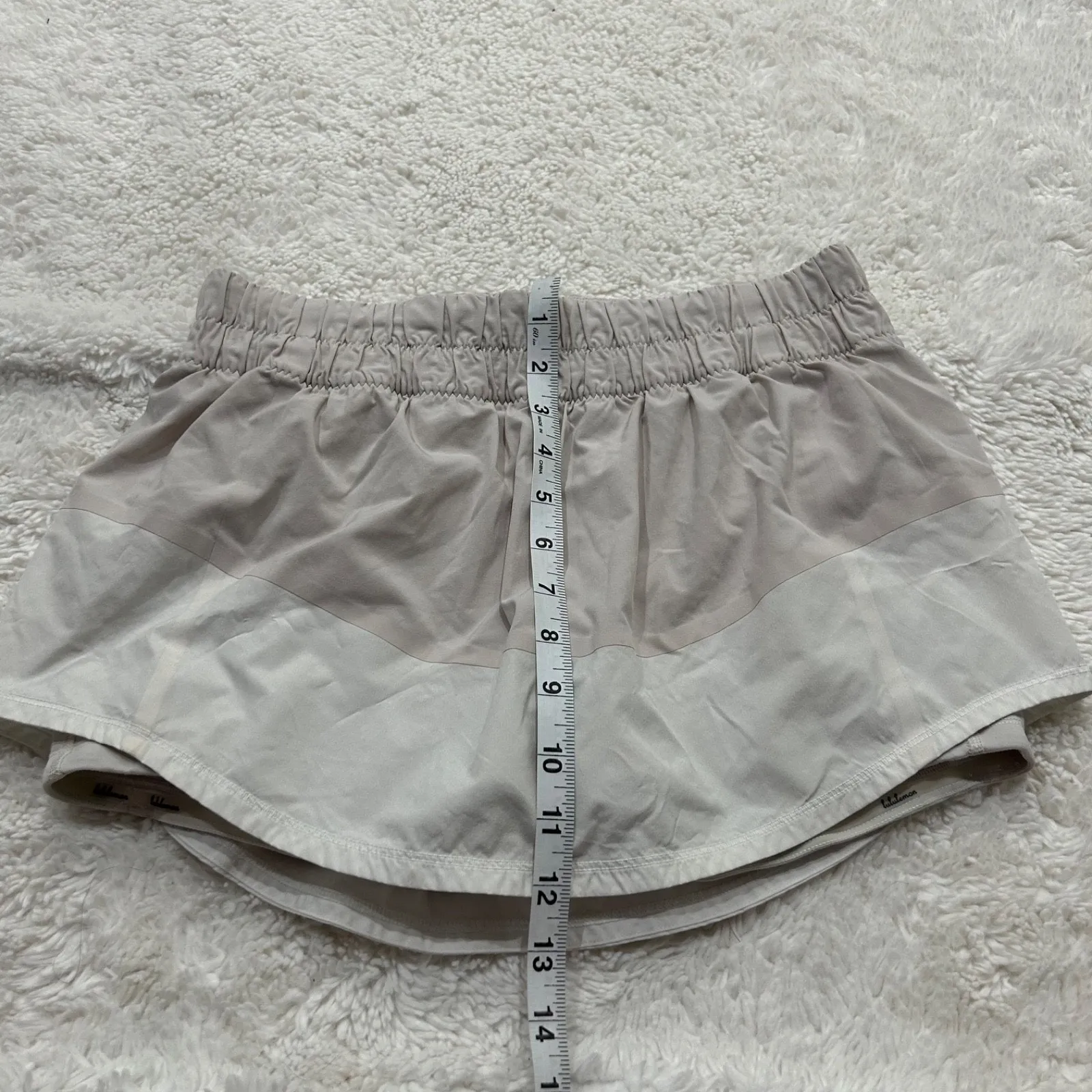 Lululemon Womens White Ombre Mid Rise Tennis Skirt Sz 2 Preppy Soft Girl - Image 3